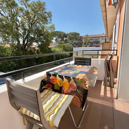 Coeur Saint-aygulf, Proche Commerce Et A 300m Apartment *