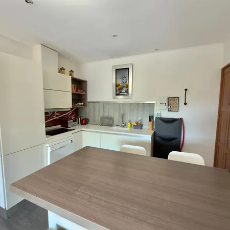 Coeur Saint-aygulf, Proche Commerce Et A 300m Apartment *